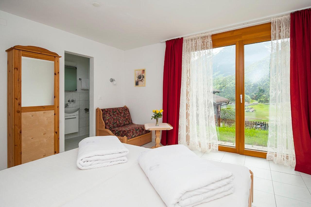 Hotel Cuntera Curaglia Cameră foto